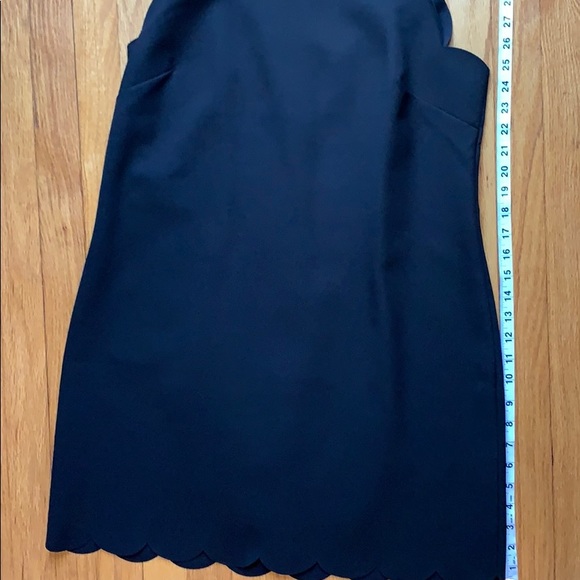 Black J Crew Black Scalloped Shift Dress 👗 - Picture 5 of 7